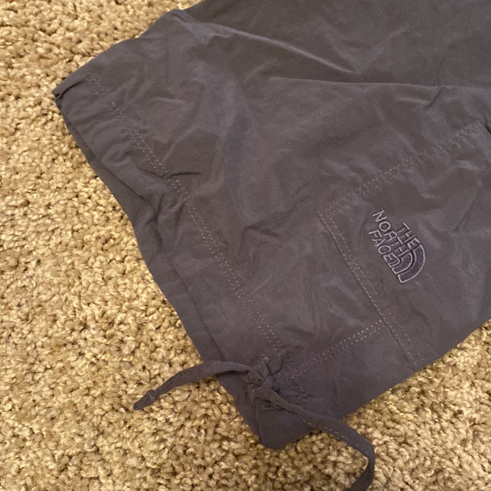 The North Face Ladies Cropped Pants - Picture 2 of 6